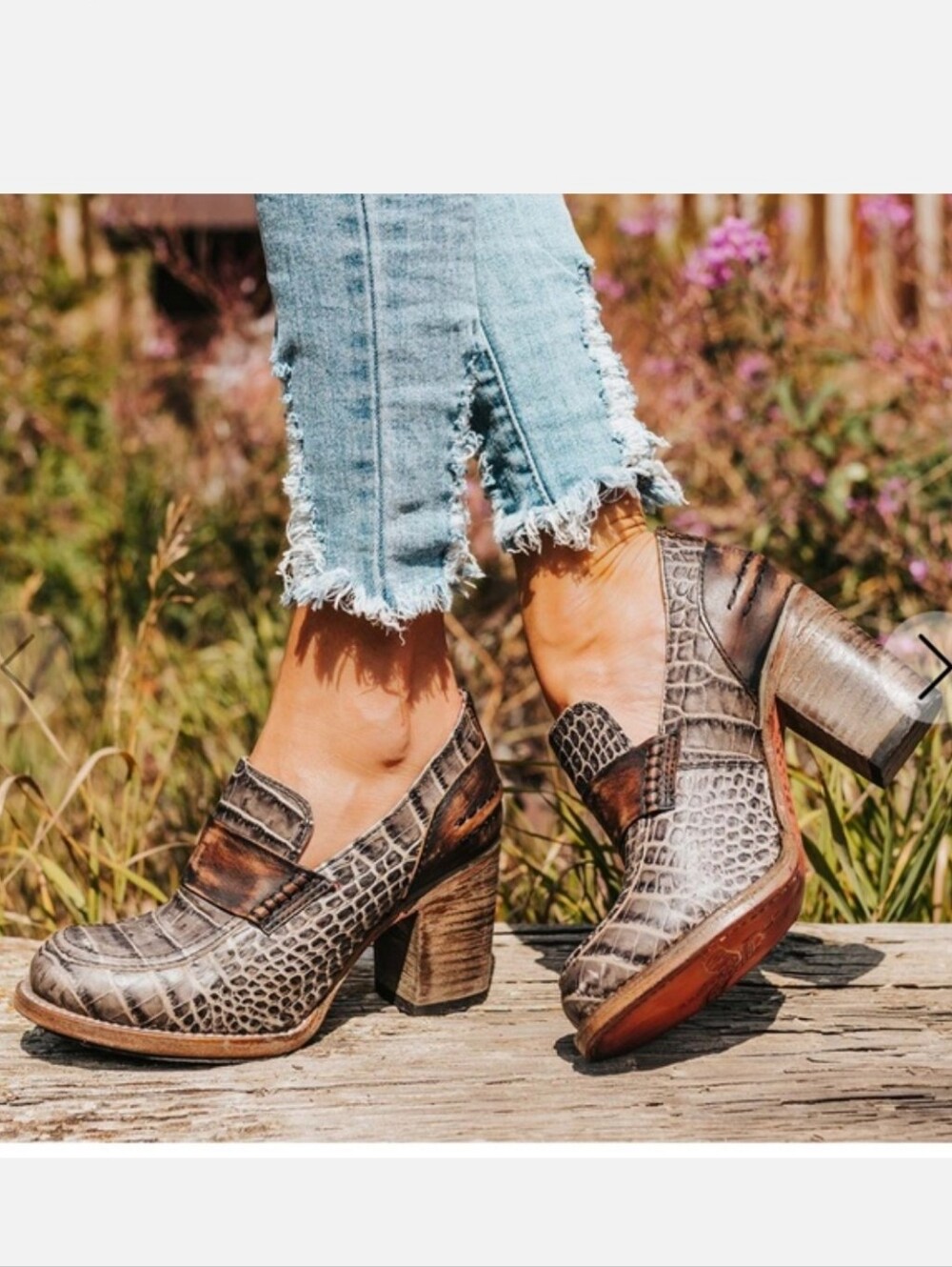 FREEBIRD BY STEVEN BELLEVUE CROC BLOCK HEEL WOMENS Sizs 9